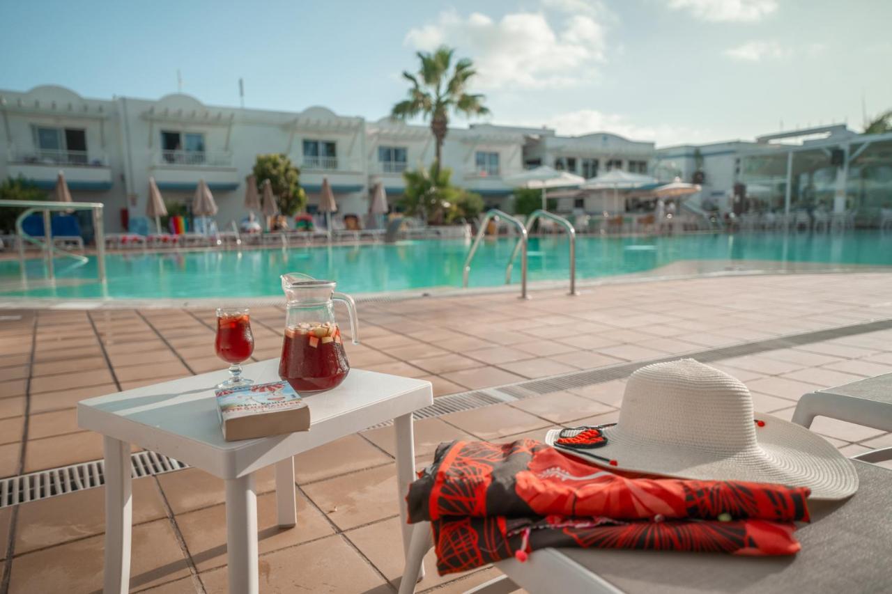 Hotel Arena Beach Corralejo Exteriör bild