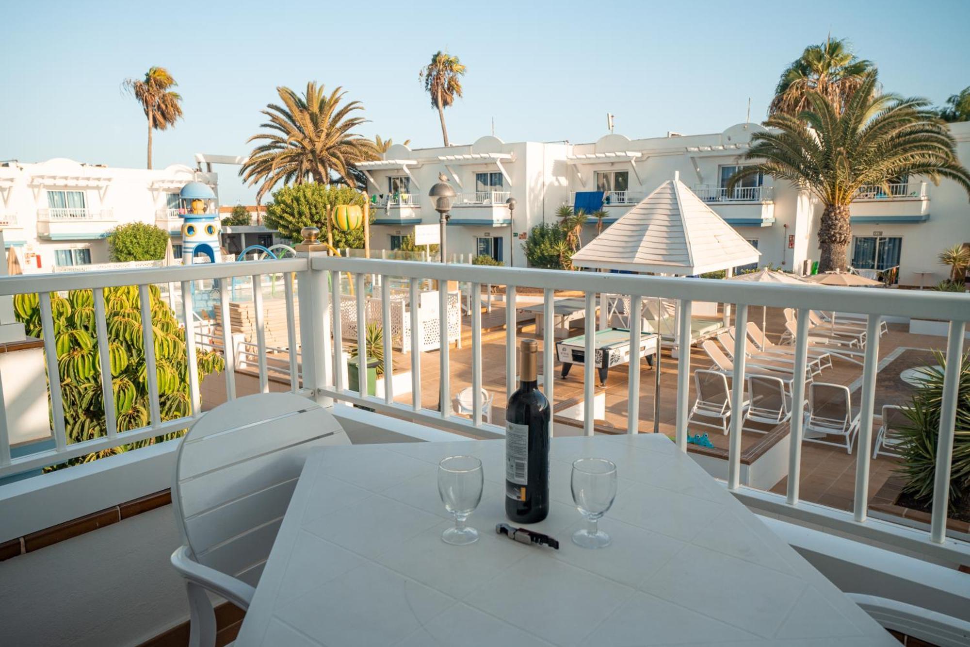 Hotel Arena Beach Corralejo Exteriör bild